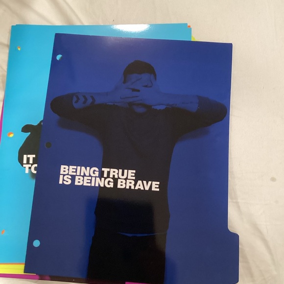 1D Bold Folder 2 full sets - Picture 1 of 6